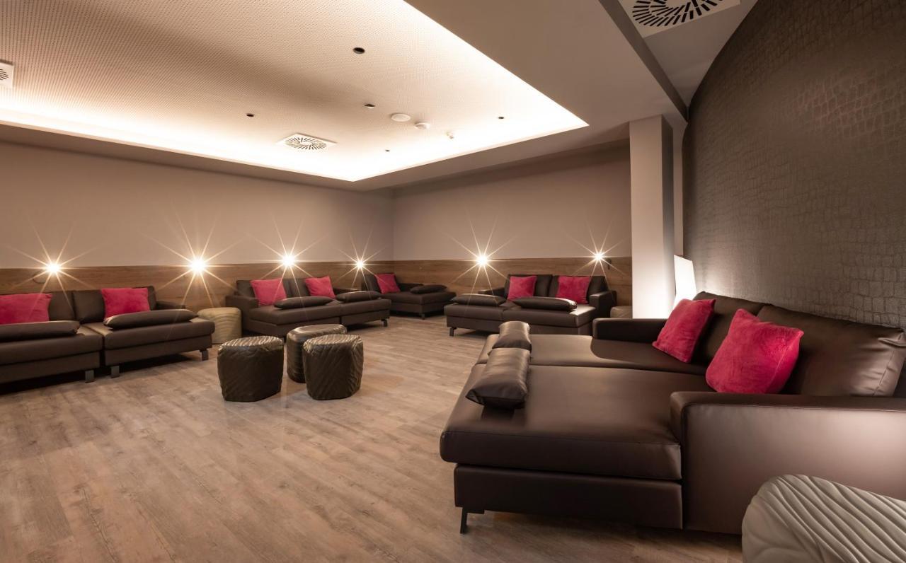 Hotel Adapura ヴァークライン エクステリア 写真