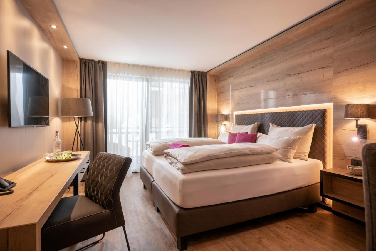 Hotel Adapura ヴァークライン エクステリア 写真
